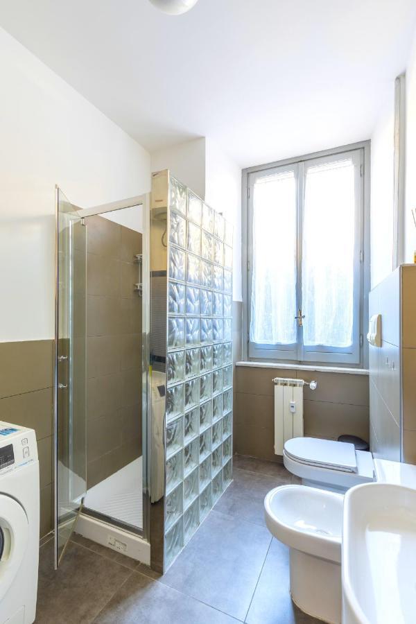 Hostly - Nicole Apartment Volturno- Full Rome Center Kültér fotó